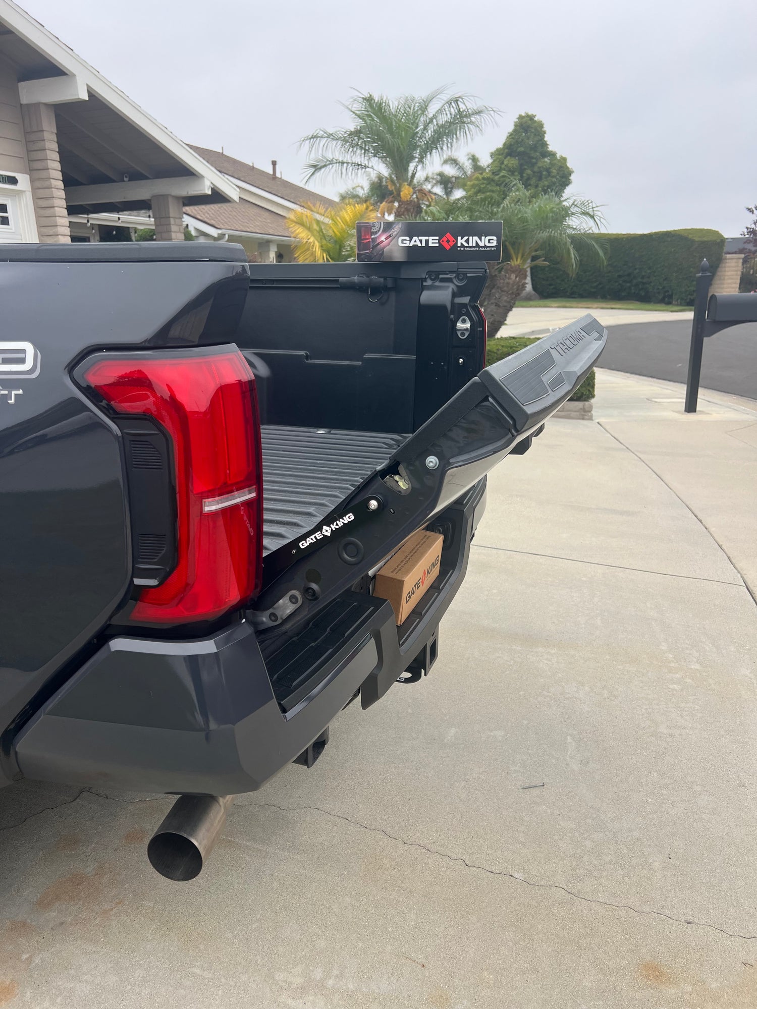 GATE KING® Tailgate Adjuster